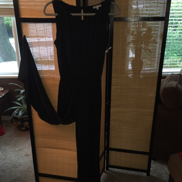Chic Black Jumpsuit - Picture 1 of 5
